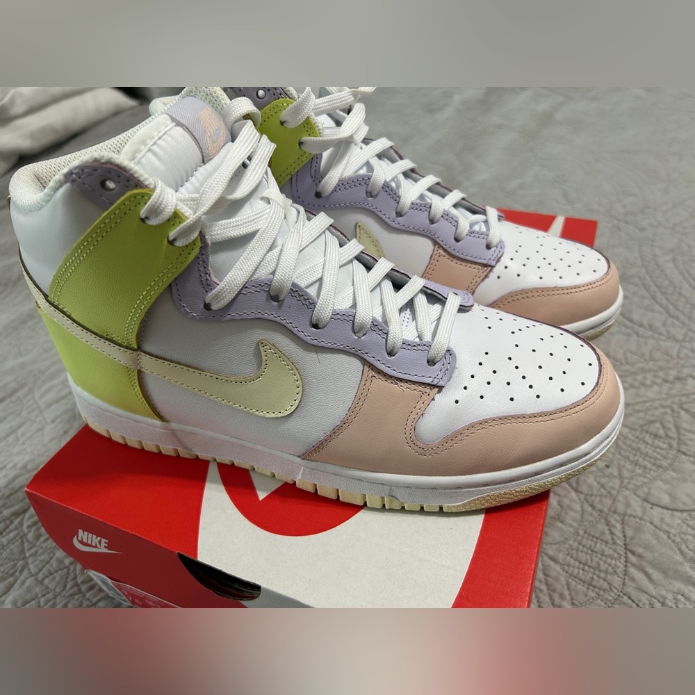 Nike women’s dunk high in White and Lime